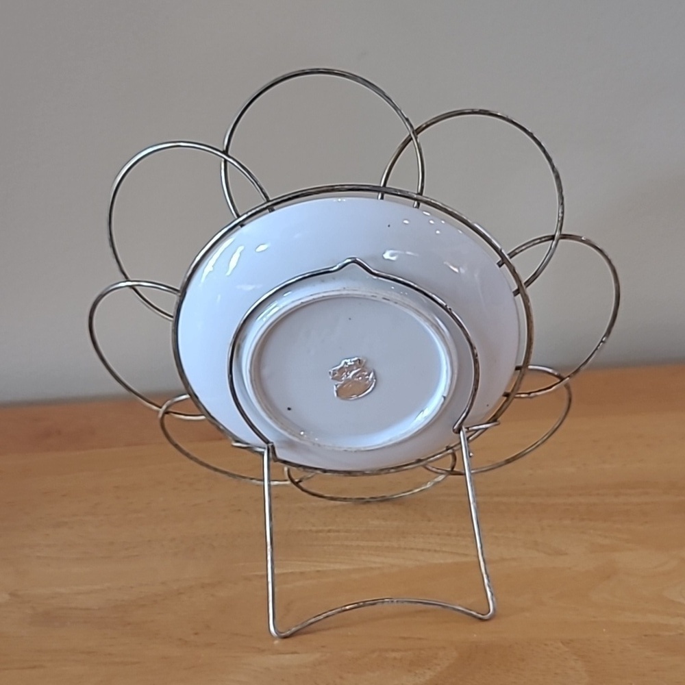 VINTAGE 1962 Seattle World's Fair Mini Plate With Wire Frame Hanger/Stand - Picture 4 of 15